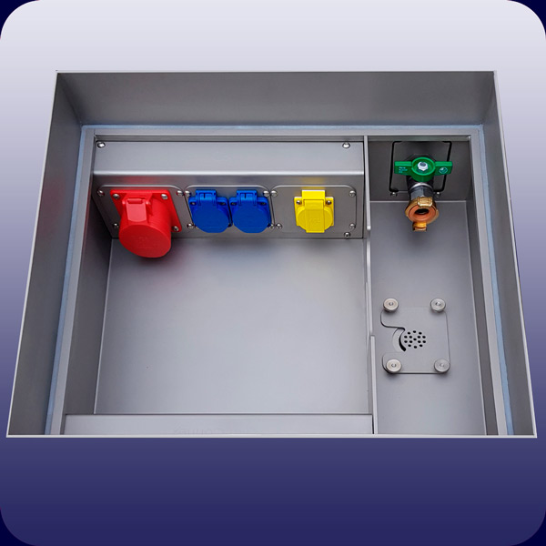 Offener Bodentank für Strom, Daten, Wasser, Abwasser. Link zu: https://starconnex.de/produkte/bodentanks/standardgroessen